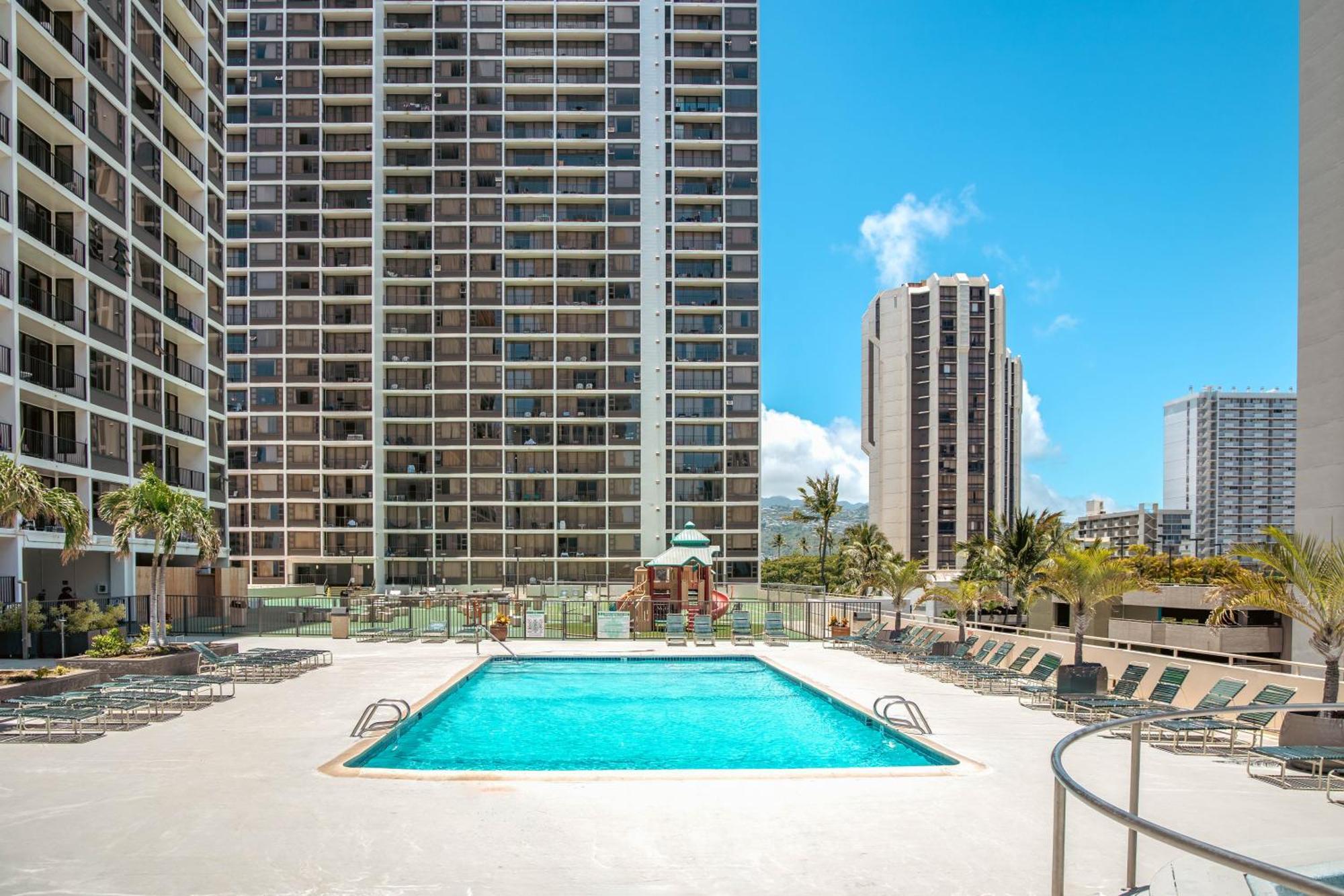 Mountain View Condo W/ King-Size Bed, Free Parking Honolulu Buitenkant foto