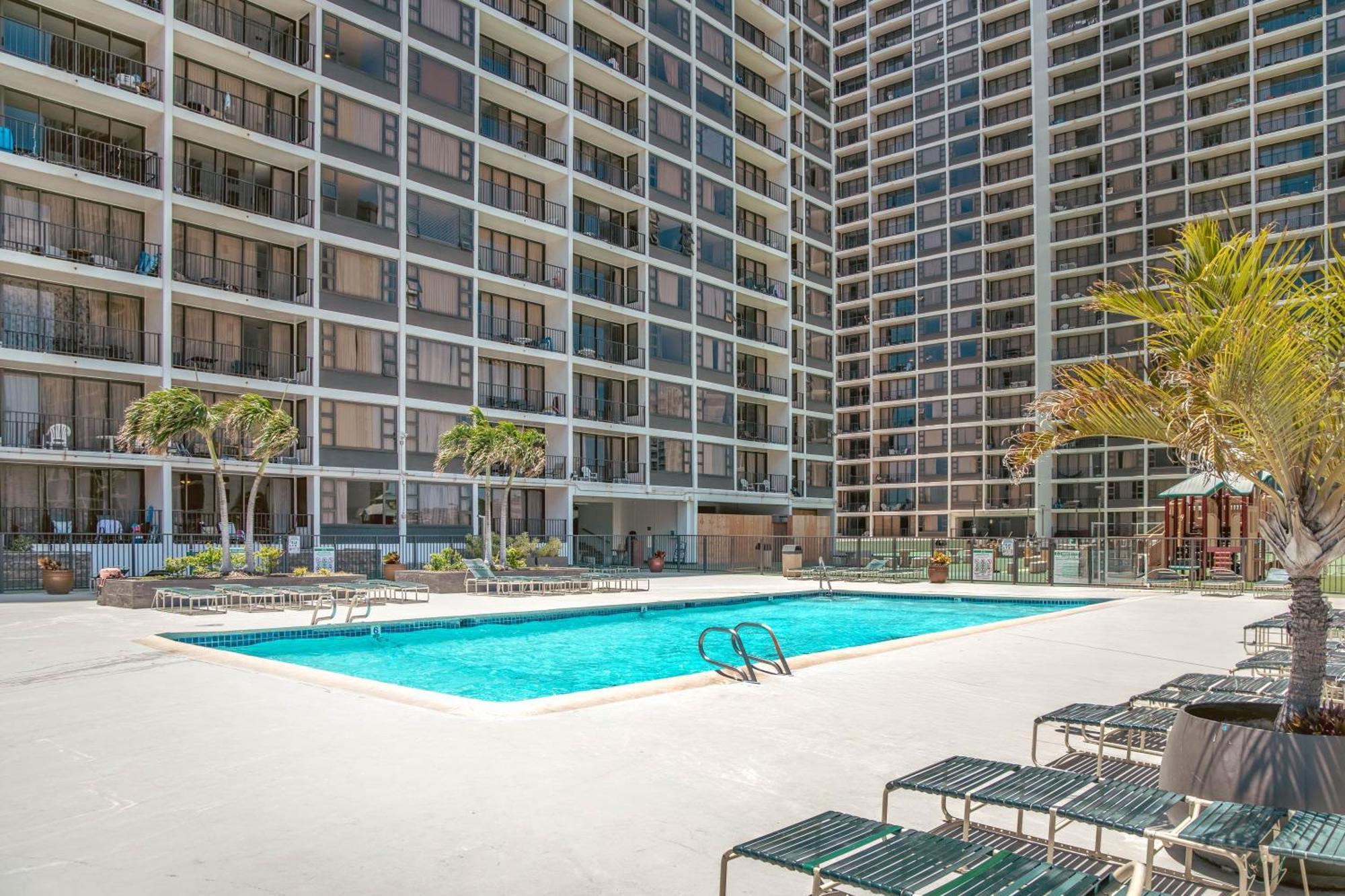 Mountain View Condo W/ King-Size Bed, Free Parking Honolulu Buitenkant foto